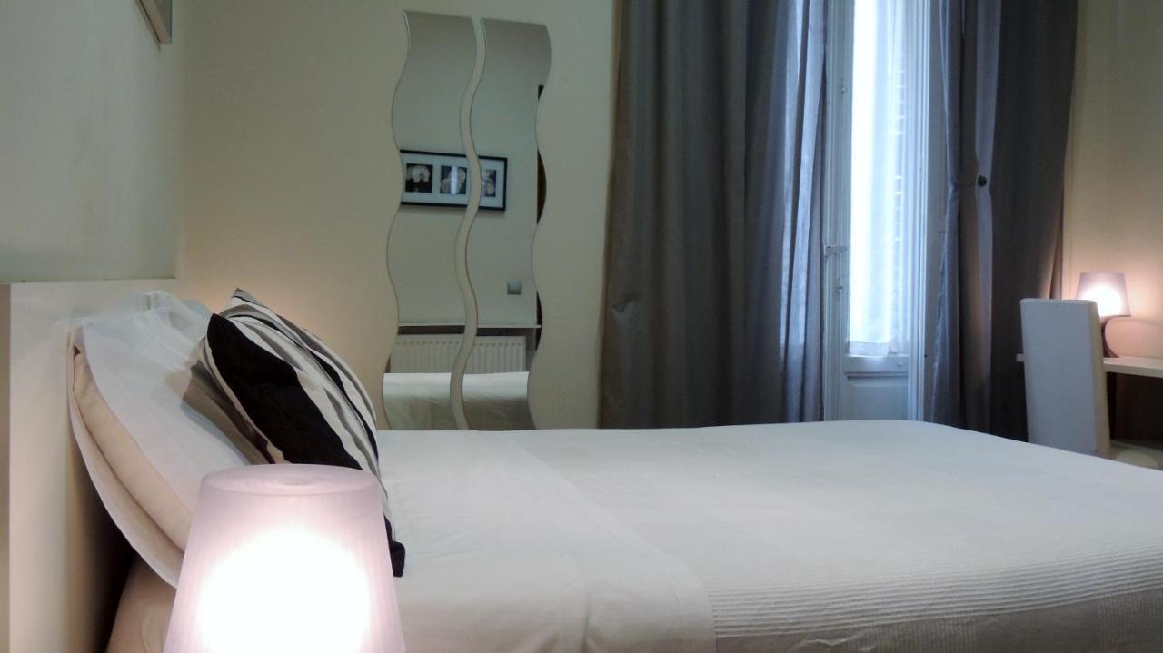 Hostal Cervantes Мадрид Екстериор снимка