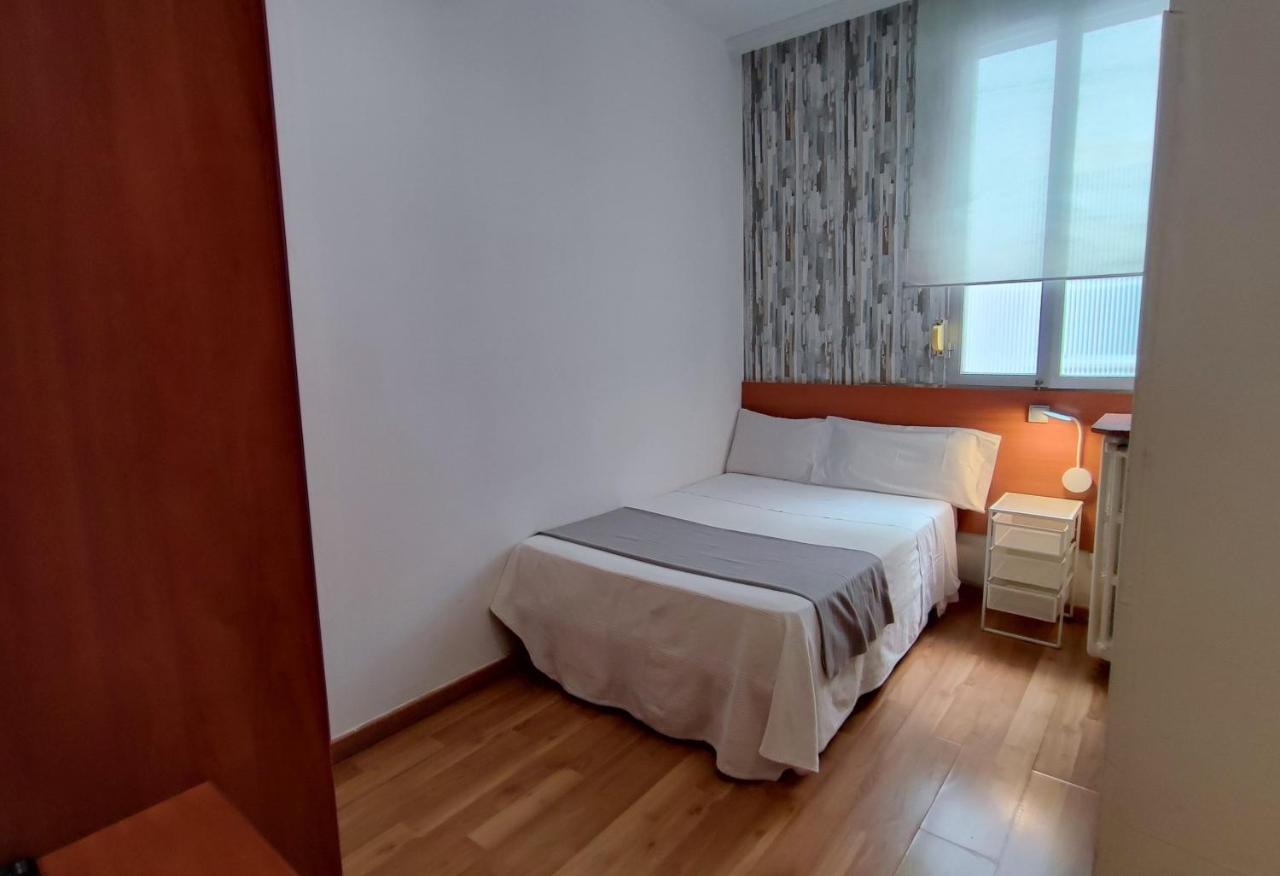 Hostal Cervantes Мадрид Екстериор снимка