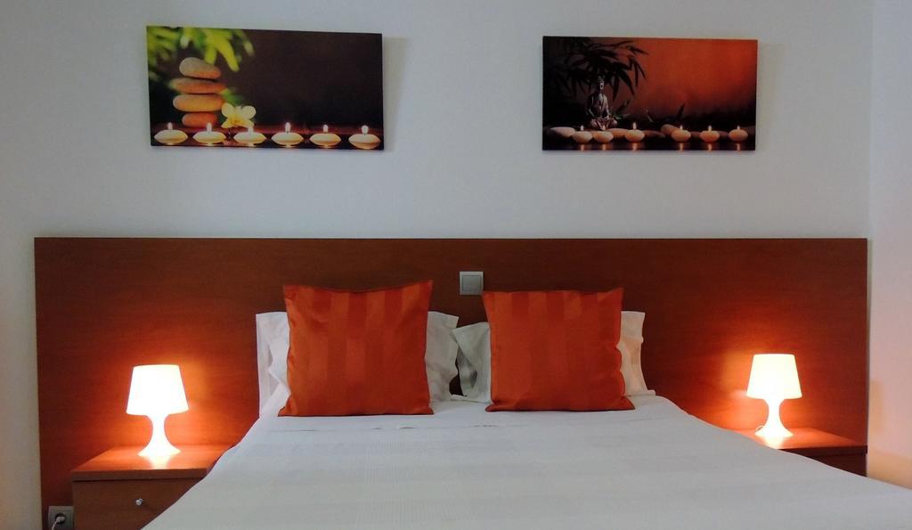 Hostal Cervantes Мадрид Екстериор снимка