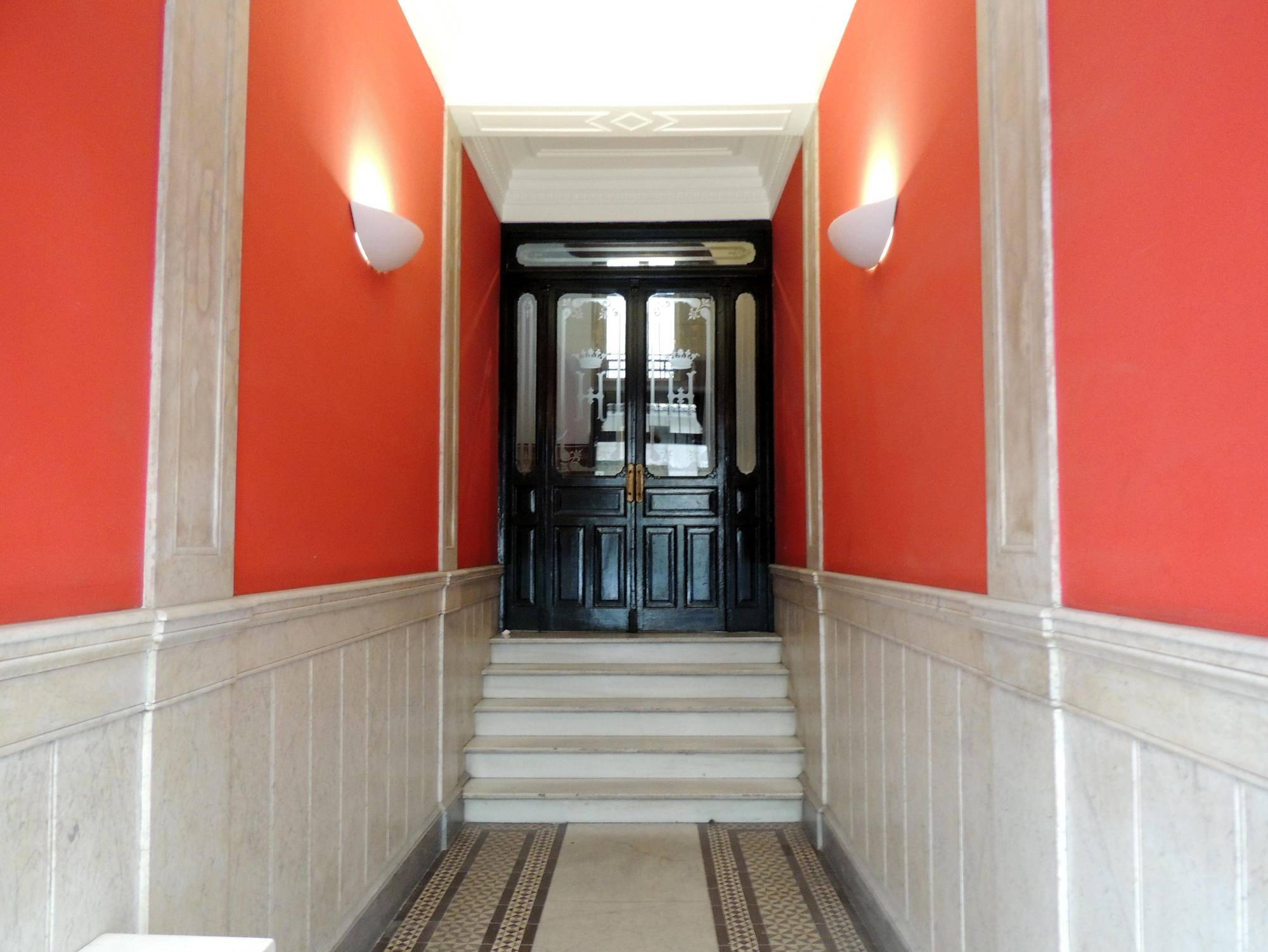 Hostal Cervantes Мадрид Екстериор снимка