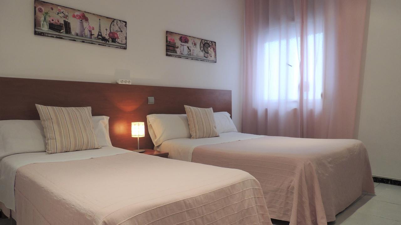 Hostal Cervantes Мадрид Екстериор снимка